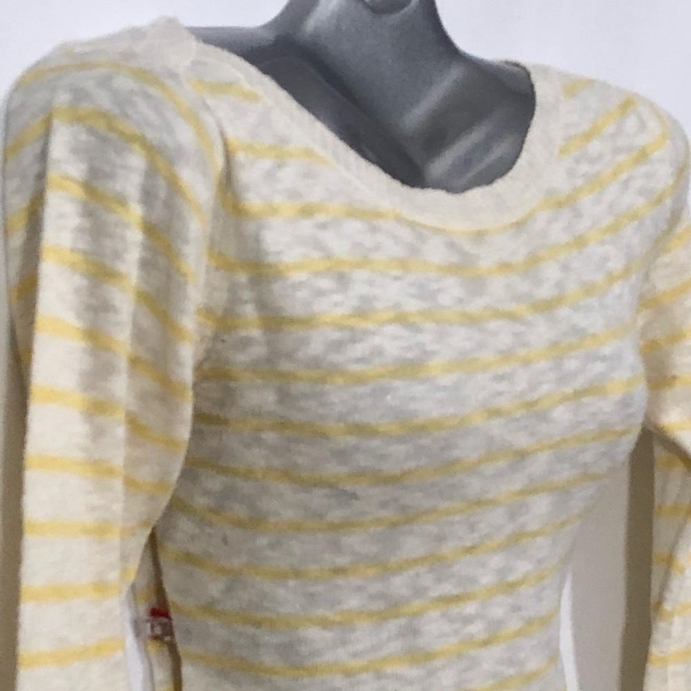 COLUMBIA scoop neck long sleeve sweater - Picture 5 of 8